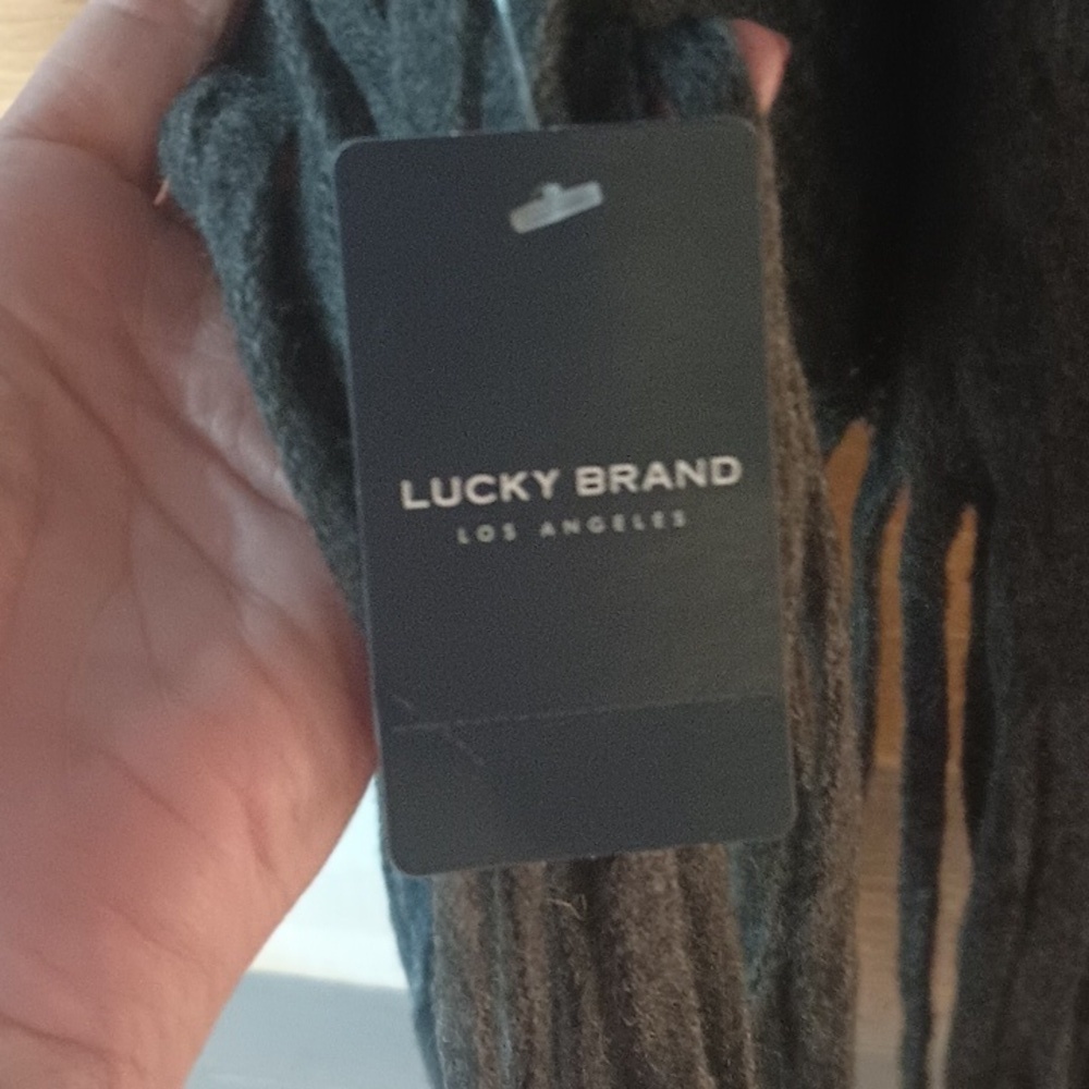 Lucky Brand Fringe Scarf Grey NWT - Picture 4 of 6